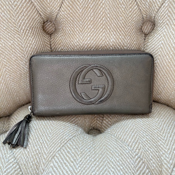 Gucci Handbags - Authentic GUCCI Pebbled Leather Wallet